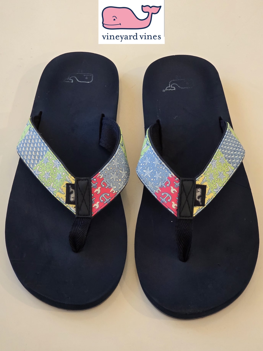 Vineyard Vines Men's Size 12 Navy w/ Color Patchwork Beach Icon Whale Flip Flops